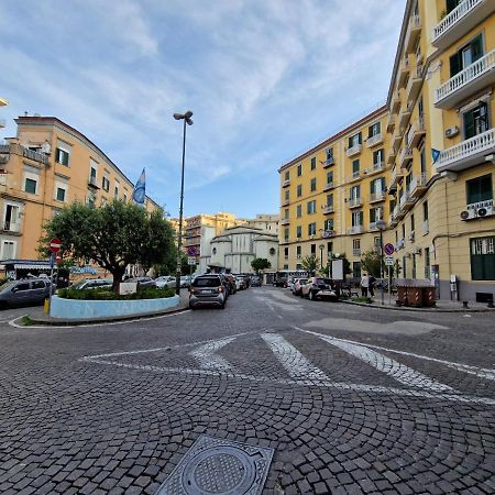Appartement Wanda Bleisure à Naples Extérieur photo