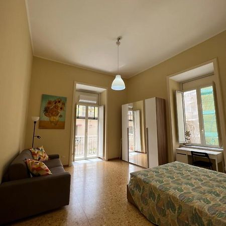 Appartement Wanda Bleisure à Naples Extérieur photo