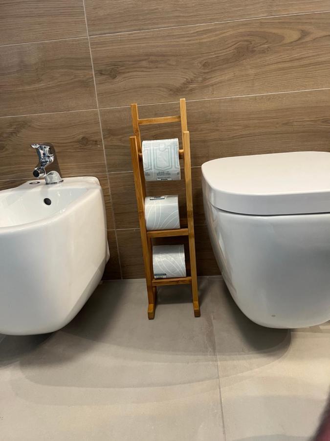 Appartement Wanda Bleisure à Naples Extérieur photo